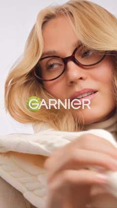 Copertina della story - Olia Gloss OLD MONEY BLONDE